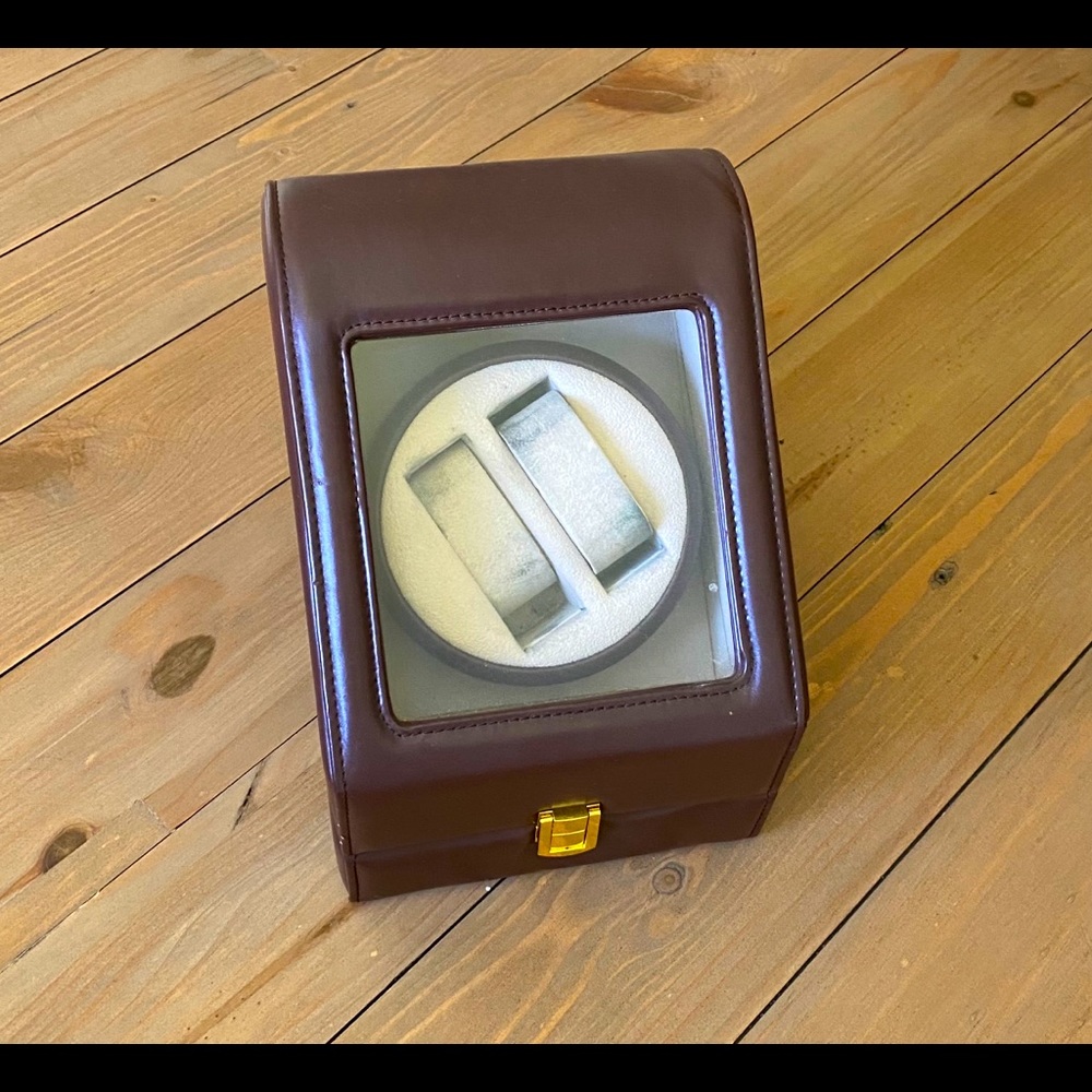 Watch winder